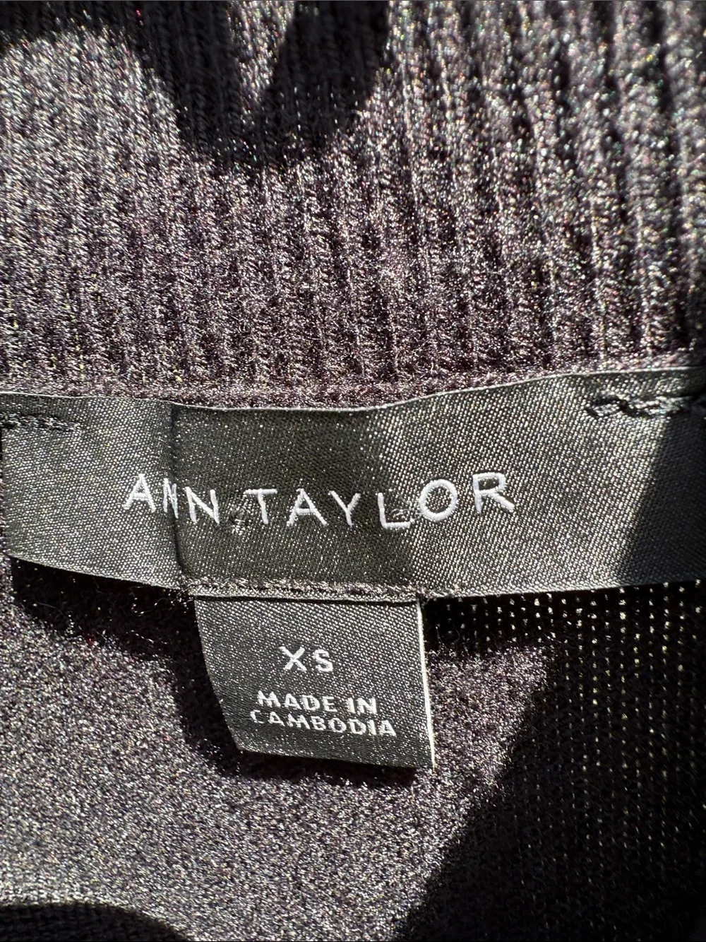 Ann Taylor Black Short-Sleeve Turtleneck Sweater Top